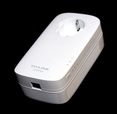 TP-Link TL-PA8010P Gigabit Passthrough Powerline Adapter Powerlan