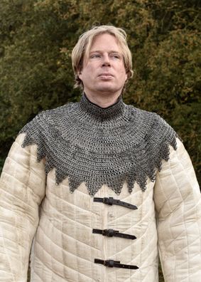Bischofskragen, Kettenkragen mit Lederriemen und Schnallen
