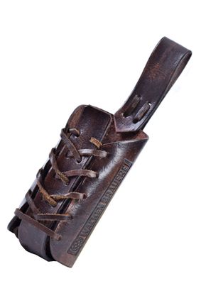 Gürtelhalter aus Leder für 0,33l Flaschen, mit Logo - Wacken Brauerei