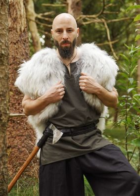Schulterfell, Fellumhang Berserker Weiß gefleckt