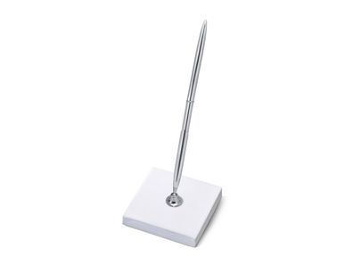 Stifthalter mit Kugelschreiber 8x8x16cm weiß / silber