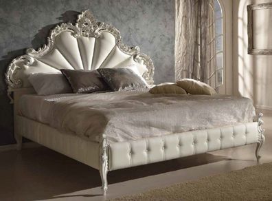 Casa Padrino Luxus Barock Doppelbett Weiß / Silber - Prunkvolles Massivholz Bett im B