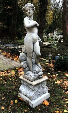 Massive schwere Anik Stil Skulptur / Statue Mädchen mit Delfin mit Sockel Antikgrau v