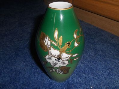 sehr schöne Vase aus DDR Zeiten mit Goldrelief handgemalt