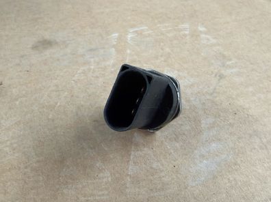 Original VW Kraftstoffdrucksensor 0261230415