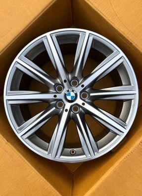1x Original BMW 5er G30 G31 18 Zoll V Speiche 684 Alufelge 6874440 8,0JX18 ET30 NEU