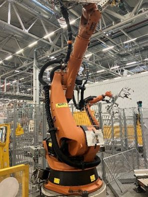Roboter KUKA KR 240 L210-2 2000 Seriennummer 912406 Industrieroboter