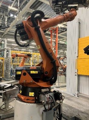 Roboter KUKA KR 240 L210-2 2000 Seriennummer 913923 Industrieroboter
