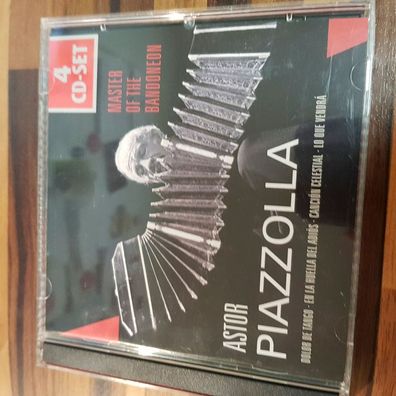 ASTOR Piazzolla master of the bandoneon SPEC EX/EX (4CD, Latin, Documents)
