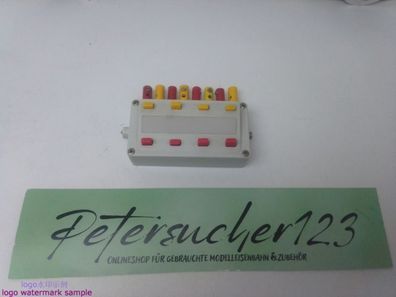 Märklin H0 7274 Stellpult / Analoges Schaltpult mit 4 Ein-/Ausschaltern / Stecker