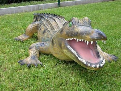 XXL Alligator lebensgross 2m lang 200 cm Krokodil Garten Deko Figur