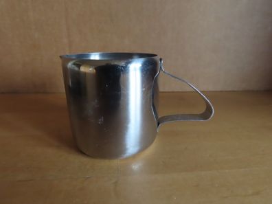 Milchkännchen Milchgießer Metall silberfarben klein ca. 5 cm H