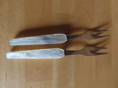 Serviergabel kurz Gabel Kunststoffgriff Perlmuttmuster ca. 15,7 cm L/2St