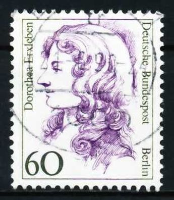BERLIN DS FRAUEN Nr 824 gestempelt X61065A