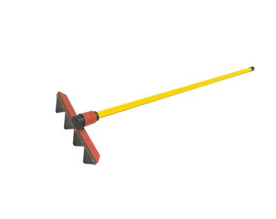 Dönges Feuerrechen mit Nupla-Stiel, 152 cm, für den Waldbrandeinsatz