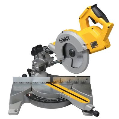 DEWALT Paneelsäge 216 mm, 1800 Watt DWS777-QS