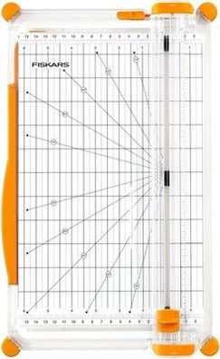 Fiskars SureCut Papierschneidemaschine, A4, Breite Grundfläche, 1077980, weiß