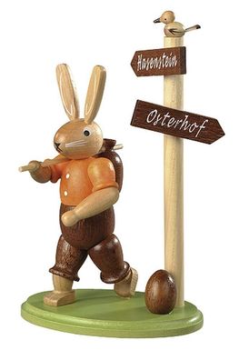Osterfigur Hase Wanderer am Wegweiser farbig lassiert klein H= 14 cm NEU Ostern