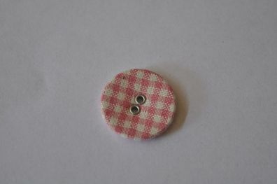 Knopf mit Stoff bezogen rosa