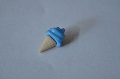 Knopf Eis hellblau