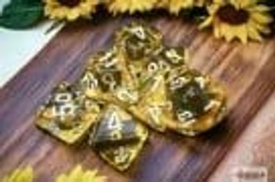 Translucent Yellow/white d8 dice
