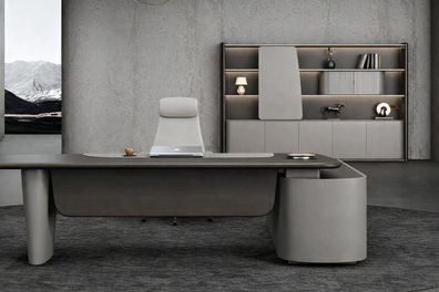 Modernes Büroset mit Chefschreibtisch, Büroschrank und Sessel