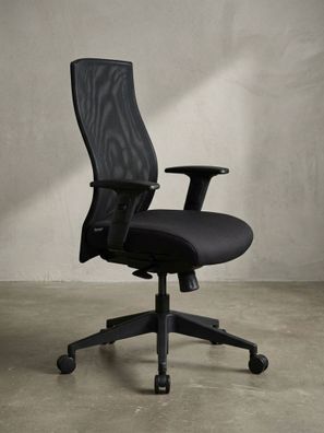 Bürostuhl Schwarz Netz mit 3-Punkt-Synchronmechanik, Nylonfuß und Teppichrollen PARMA
