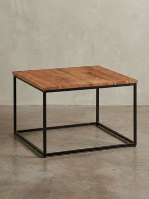 Couchtisch Industrial, Akazienholz mit Eisengestell, handgefertigt, robust und stabil