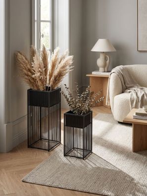 Blumentopf Set Metall Schwarz mit Gestell quadratische Form in zwei Größen
