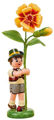 Blumenkind Junge mit Tagetes