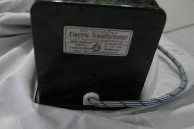 Vorkriegs Trafo mit neuem Stoffkabel 11 Stufen 220 - 250 Volt