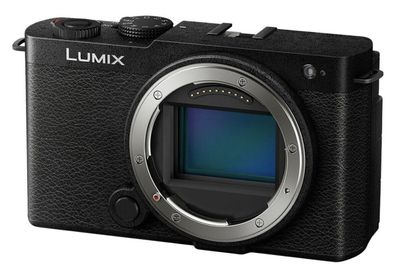Panasonic Lumix DC-S9 Body Jet Black Vollformat 24,2 Megapixel Full HD - Kaufen