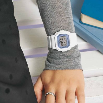 Casio Baby-G Damen Armbanduhr BGD-565SC-2BER Resin, Weiß