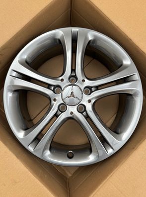 1x Orig Mercedes A W176 B W246 CLA C117 17 Zoll Alufelge A2464011002 7,5JX17 ET52,5
