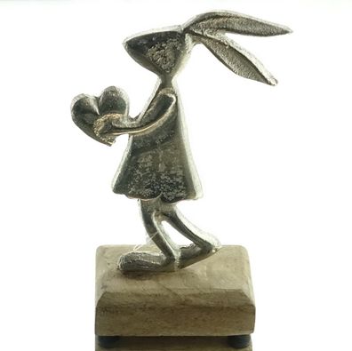 GASPER Häsin - Zibbe Silberfarben mit Herz in der Hand 17 cm - Aluminium & Holz
