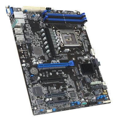 P13R-E, Mainboard