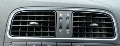 VW Polo 6R Lüftungsdüse Düse Lüftung vorne in der Mitte - schwarz Chrom Luft