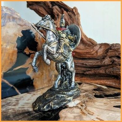 Spartanischer Krieger auf dem Pferd, Kunstharzfigur mit Schild und Speer, antike