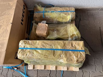 Original Iveco Kurbelgehäuse+ 2 X Zylinderkopf 504388602RU+2831279RU+2831274RU NEU