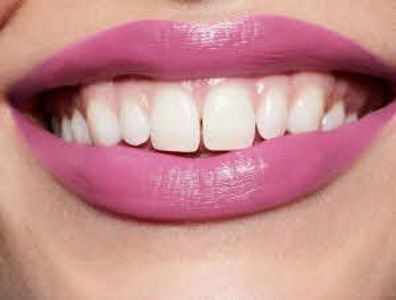 AVON Ultra Creamy Lippenstift 63 Lilac Romance