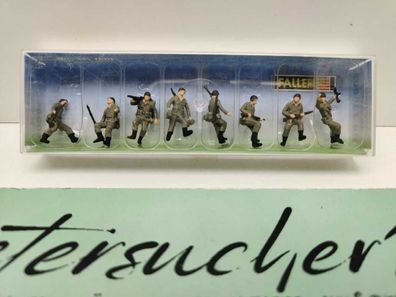 Faller H0 156003 Figuren-Set "Soldaten im Gelände" / 8 Figurinen / OVP