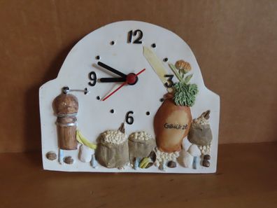 Tischur Wanduhr Küchenuhr klein mit 3D Relief Batteriebetrieben 13cm H
