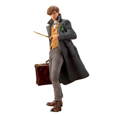 Kotobukiya Newt Scamander mit Koffer | Phantastische Tierwesen Figur | 18 cm
