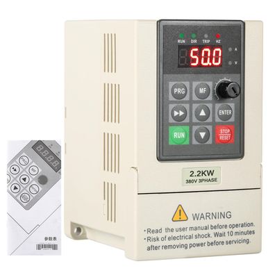2,2 kW Frequenzumrichter 400V VFD 3-Phasen Drehzahlregler mit 2 m Kabel
