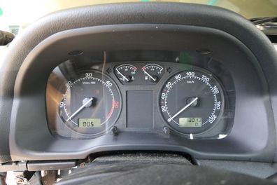 Skoda Octavia 1U Tacho Tachometer Kombiinstrument 1U0920810F 218.000km TDI