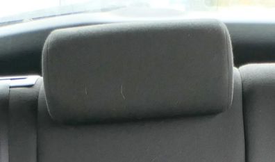 Skoda Octavia 1Z Sitz hinten in der Mitte Kopfstütze Kopfstützen schwarz