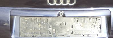 Audi A4 B5 Limousine Griff Heckklappe Heckklappengriff blau LZ5L biscaBj.1999