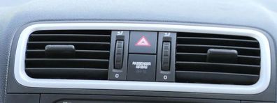 Skoda Fabia Roomster 5J Lüftungsdüse Düse Lüftung vorne in der Mitte 5J0820951C