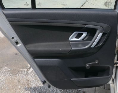 1x Skoda Fabia 5J Kombi Combi Türverkleidung Verkleidung Tür hinten links Griff