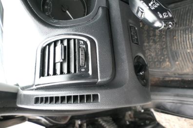 Skoda Fabia Roomster 5J Lüftungsdüse Düse Lüftung vorne links 5J0819701M 1QB